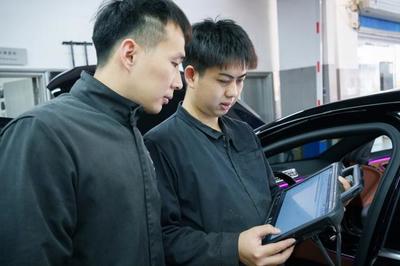 汽車電腦維修新手向?qū)?簡明步驟、故障排查與常見問題